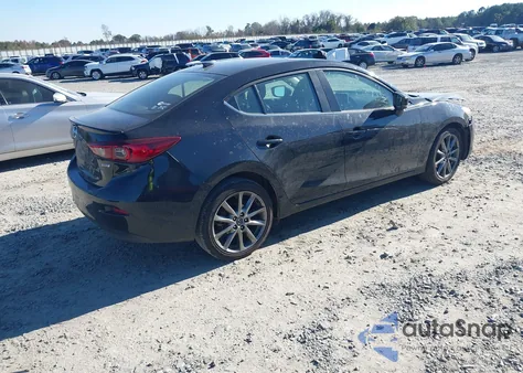 2018 Mazda Mazda3 Touring из США, поврежденный, VIN 3MZBN1V31JM268537